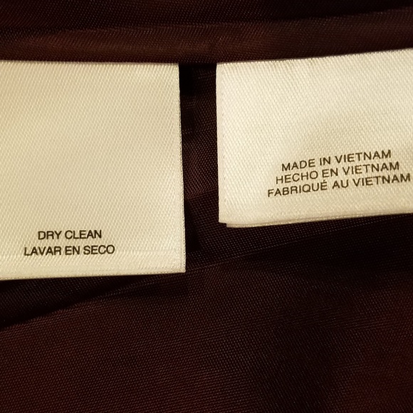 Anne Klein Burgandy Cape Large - Picture 7 of 8